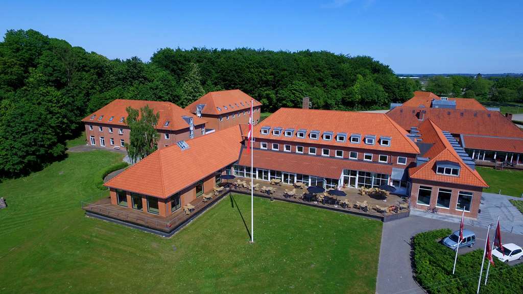 Severin Kursuscenter Og Konferencehotel Middelfart Exterior foto